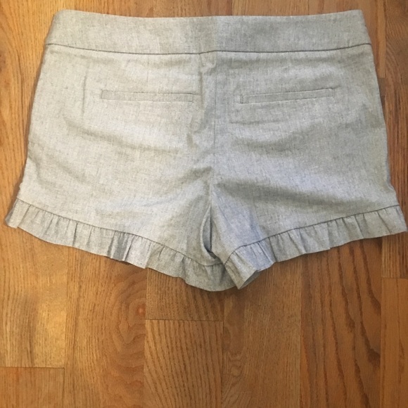 LOFT Ruffle Shorts - Picture 2 of 3